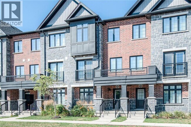 Building Photo - 174 S Creek Dr