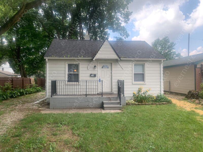 Primary Photo - 1816 2nd St