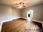 Foto principal - 521 SW Tyler St