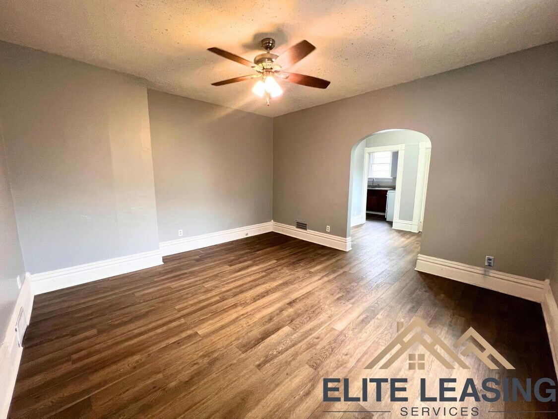 Foto principal - 521 SW Tyler St