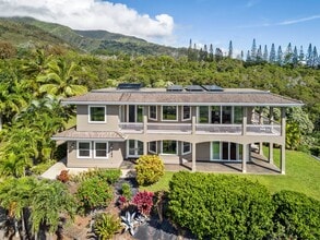 Building Photo - 2284 Kamaile St