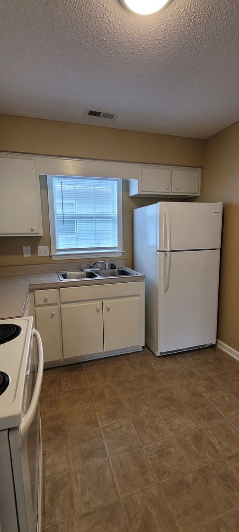 Foto del edificio - Charming 3-Bedroom, 2-Bath Home