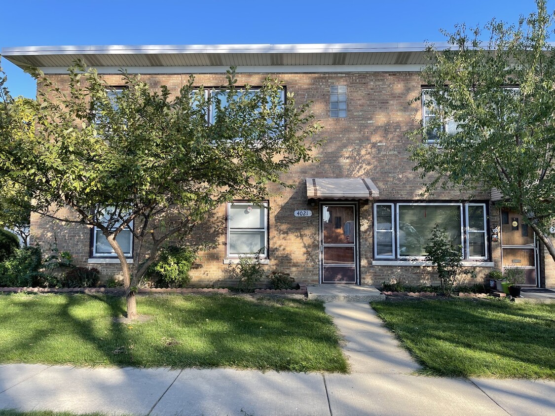 Primary Photo - 4021 Arthur Ave