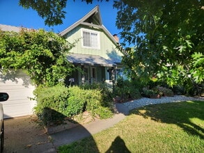 Building Photo - 2116 Waterford Rd
