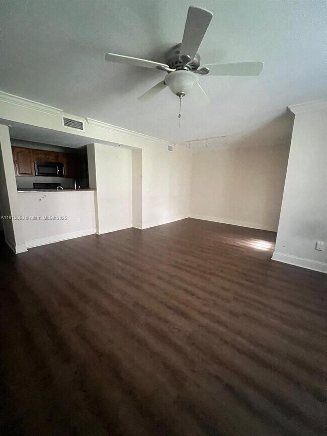 Foto del edificio - 4241 W McNab Rd