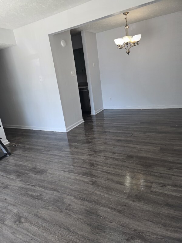 Foto del edificio - 615 Carter Ln