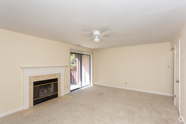 1BA, 1HAB - 680 pies cuadrados - Chesterfield Village Apartments