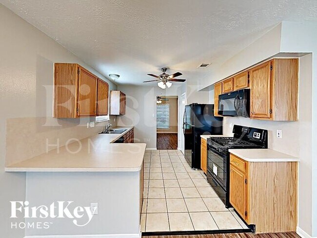 Foto del edificio - 28707 Atherstone St