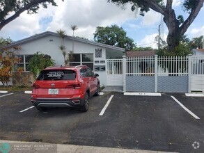 Building Photo - 3951 SW 51st St