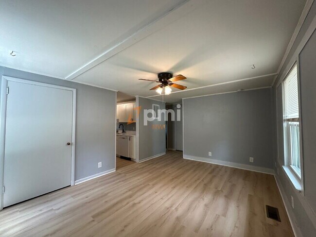 Foto del edificio - 224 Glenview Ave