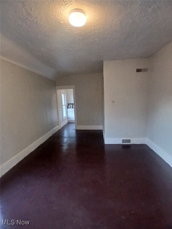 Foto del edificio - 1234 W 6th St
