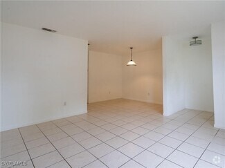 Building Photo - 1228 SE 24th Ave