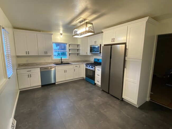 Kitchen - 1416 E 35th St