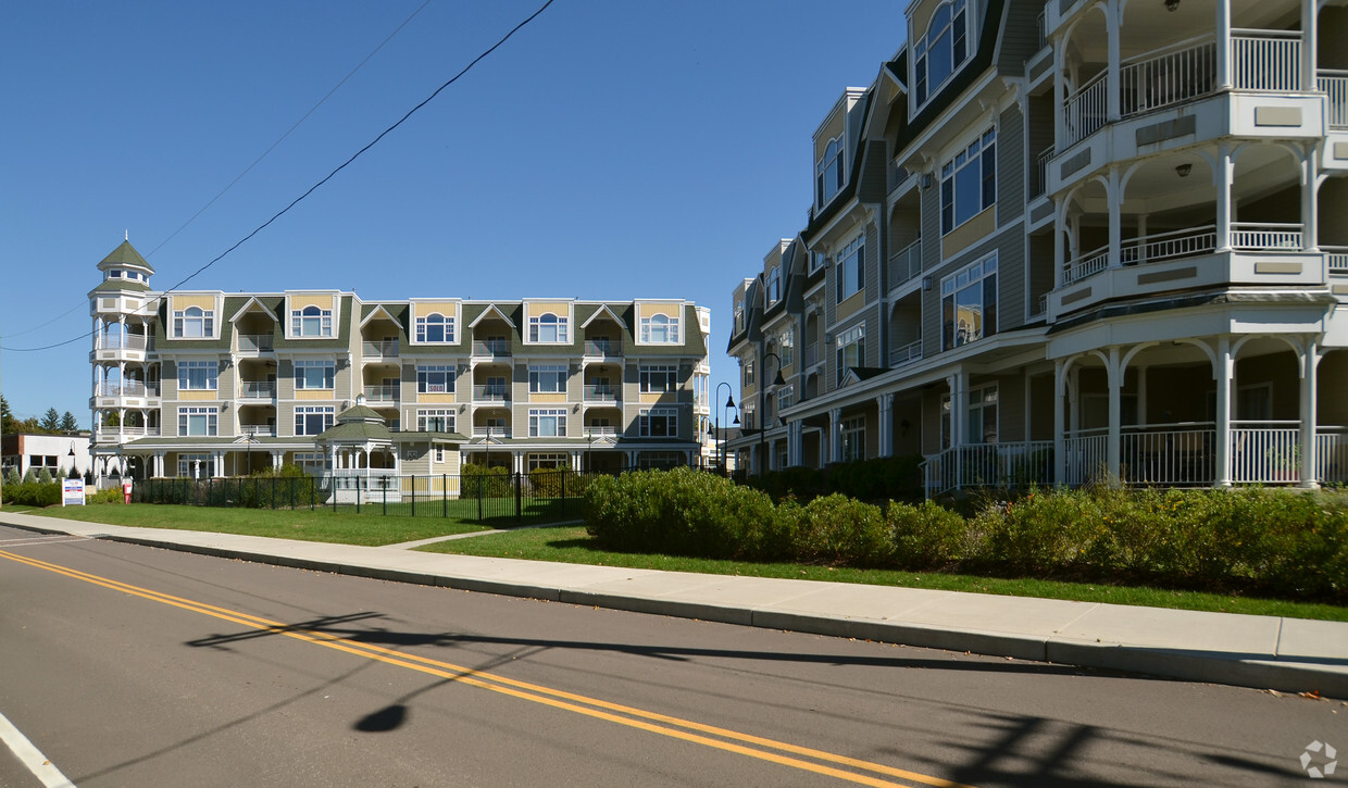 Primary Photo - Bemus Bay Condominiums