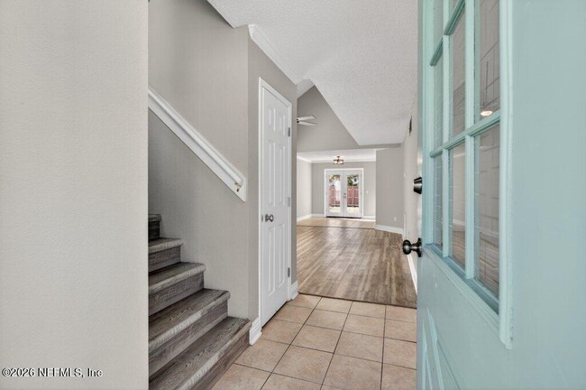 Building Photo - 518 Tuxedo Ct