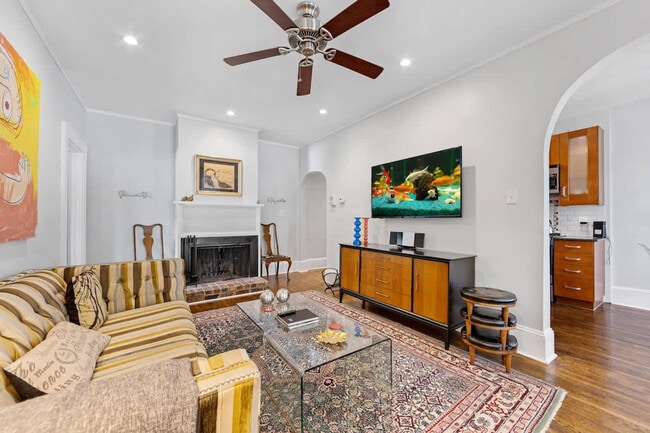 Foto del edificio - 500 Queens Rd