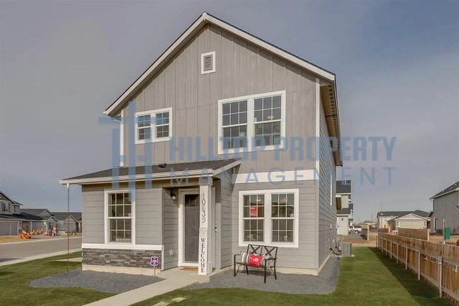Building Photo - 3 Bed 2 1/2 Bath