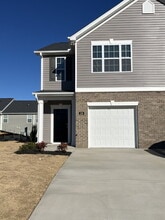 Building Photo - 228 Canopy Dr