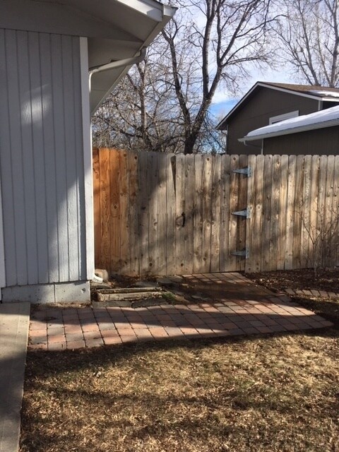 Building Photo - 2618 Dunbar Ave