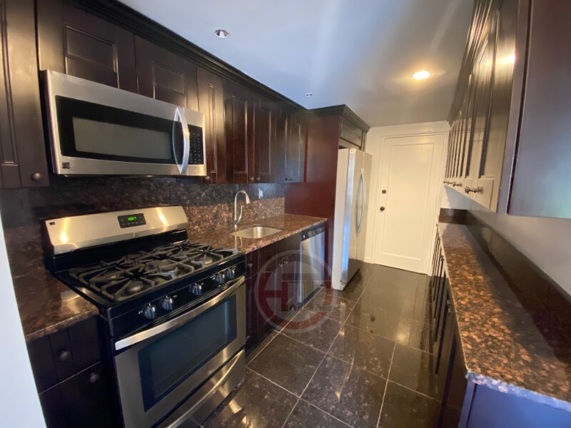 2431 Young Ave, Bronx, NY 10469 House Rental in Bronx, NY