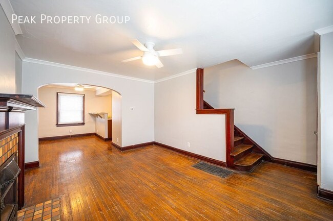 Building Photo - Available Now! Newly Renovated 2 Bedroom T...