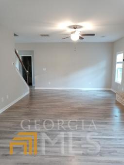 Foto del edificio - 260 Fenwick Farms Dr
