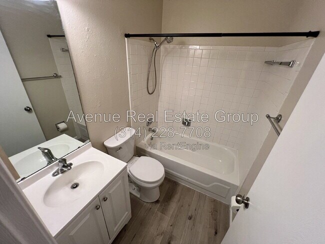 Foto del edificio - 1131 Whitegate Ct