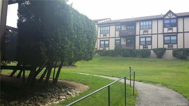 Foto del edificio - 483 Sierra Vista Ln