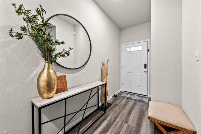 Foto del edificio - 11803 Lily Branch Ln