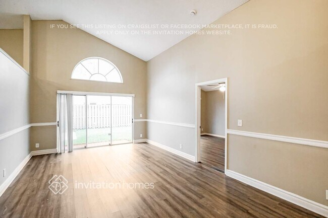 Foto del edificio - 6821 NW 28th Pl