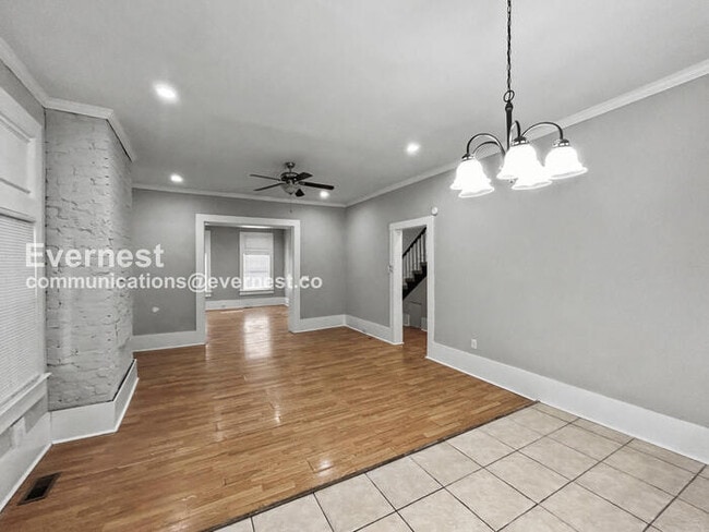 Foto del edificio - 1304 Oakwood Ave