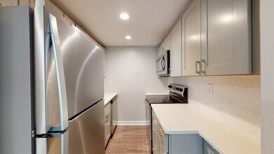 Interior Photo - Garrison Square