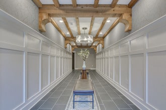 Building Photo - 525 East