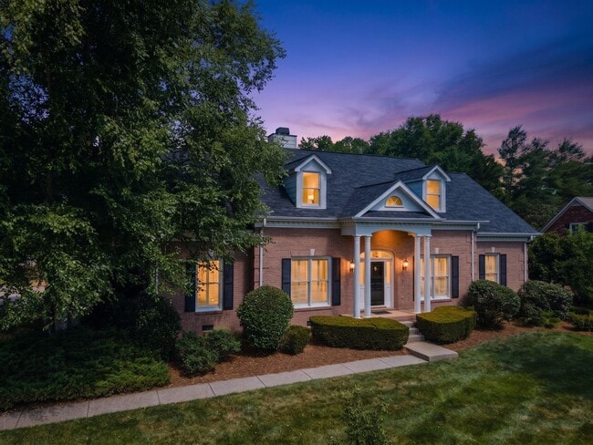 Building Photo - 2008 Hunterwood Dr
