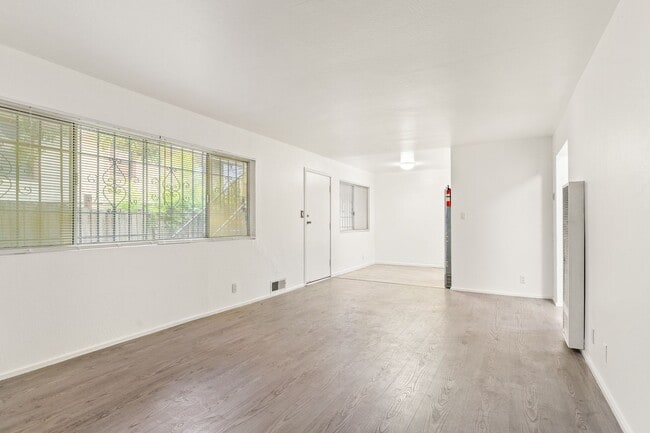 Photo - 2674 Parker Ave Apartment