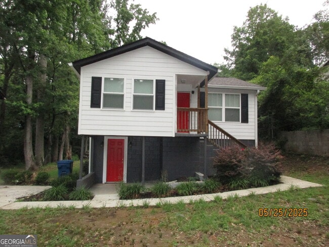 Building Photo - 2343 Carver Dr NW
