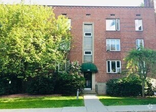 Building Photo - 140 Beaconsfield Rd