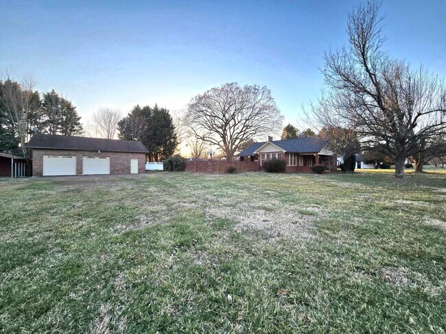 Building Photo - 4105 Section House Rd
