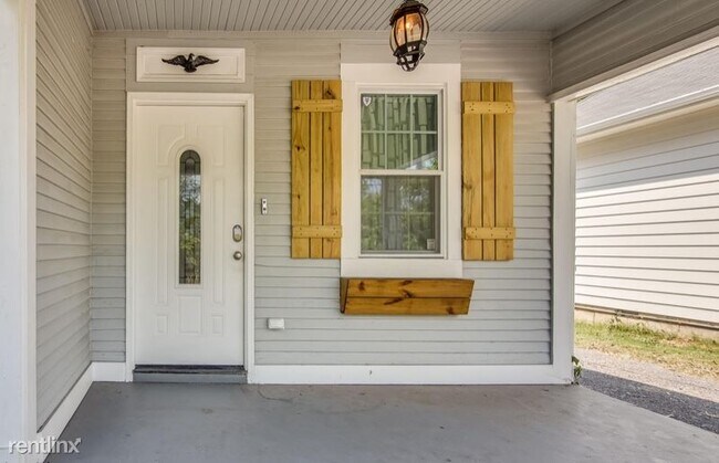 Building Photo - 2 br, 2 bath House - 112 Lucile St
