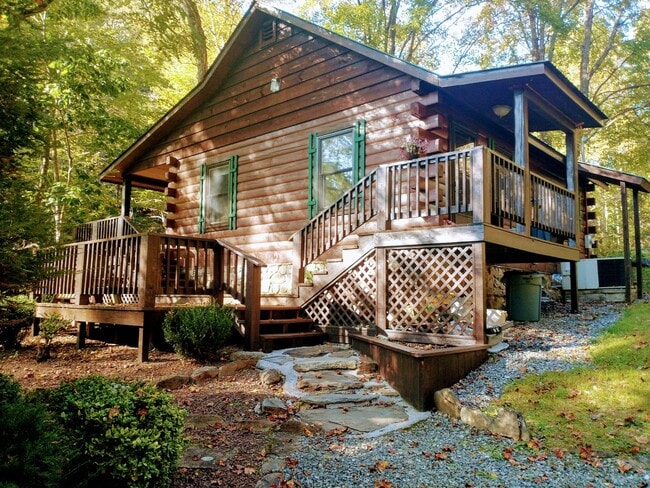 Foto del edificio - Mountain Living at it's Finest!