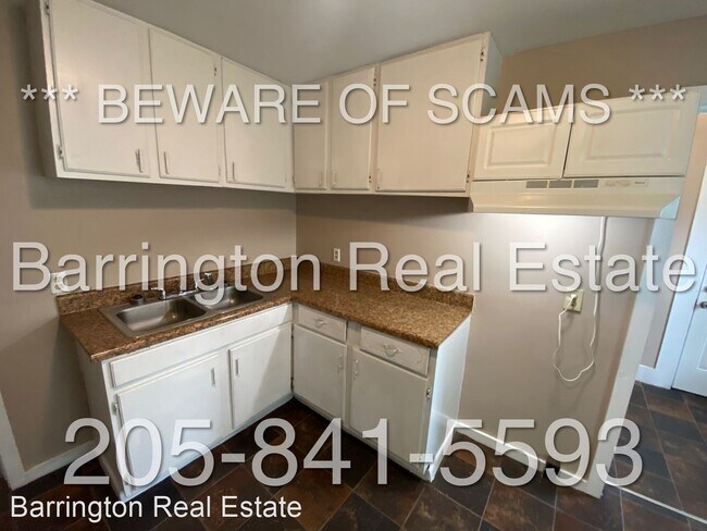 Building Photo - 3 br, 1 bath House - 1711 Center Street South