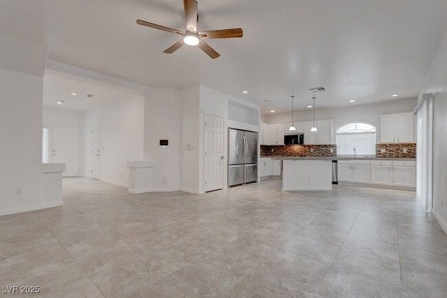 Foto del edificio - 6027 Gordon Creek Ave