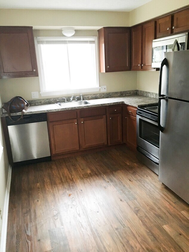 219 Magnolia Ave, East Rochester, NY 14445 Townhome Rentals in East