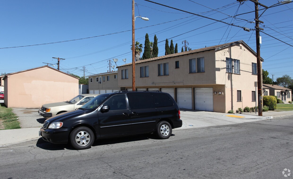 Foto del edificio - 6021 Gifford Ave