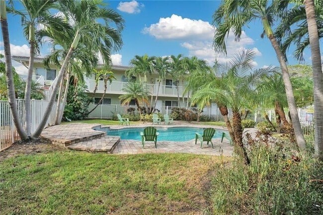 Foto del edificio - 1424 Holly Heights Dr