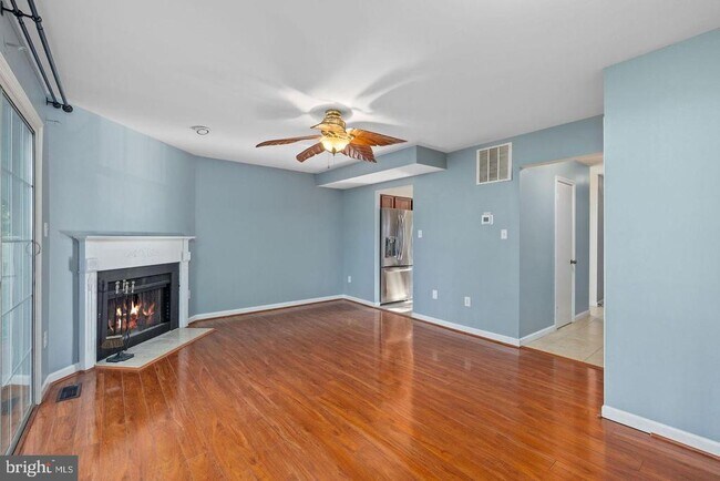 Foto del edificio - 22358 Mayfield Terrace
