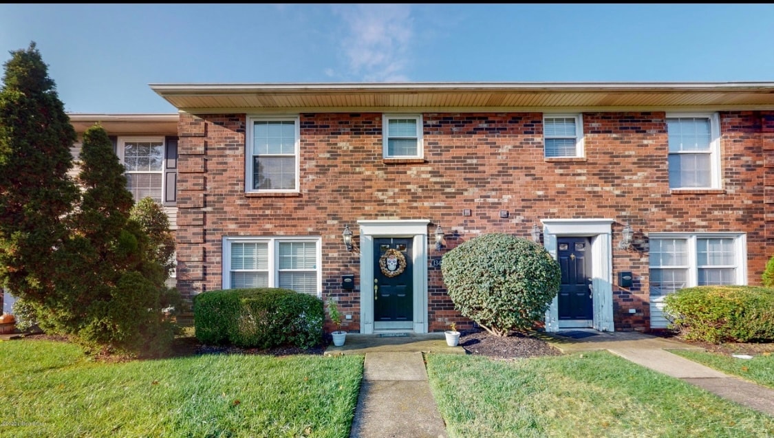 Front View - 1348 Herr Ln