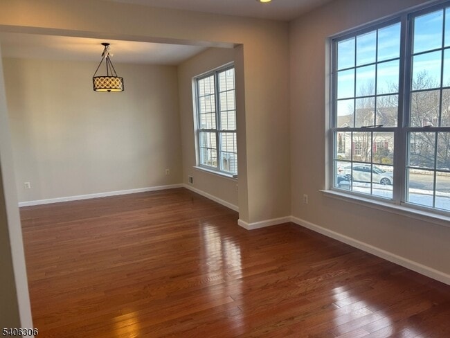 Foto del edificio - 226 Winding Hill Dr