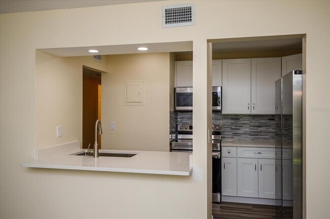 Building Photo - 140 Orchid Woods Ct