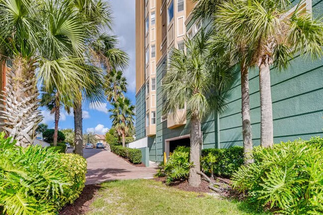 Building Photo - Vizcaya Heights Condos